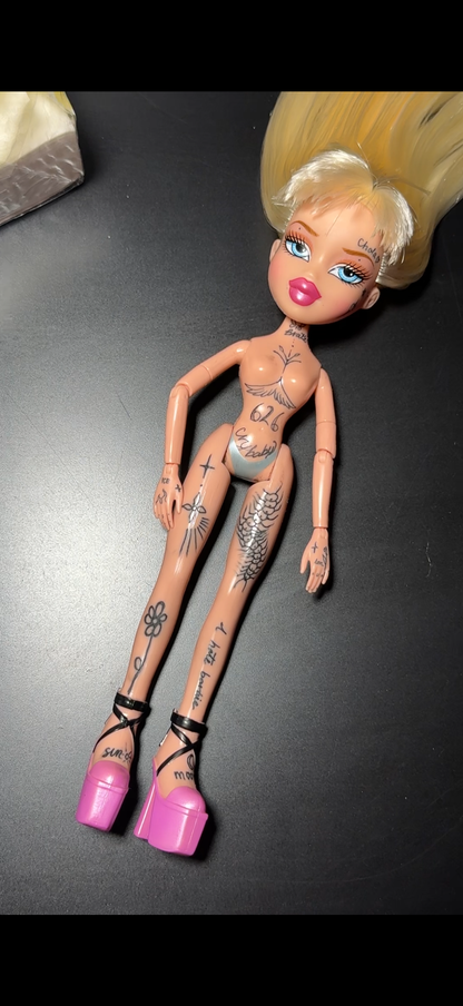Bratz Doll Tattooed (clothes included)